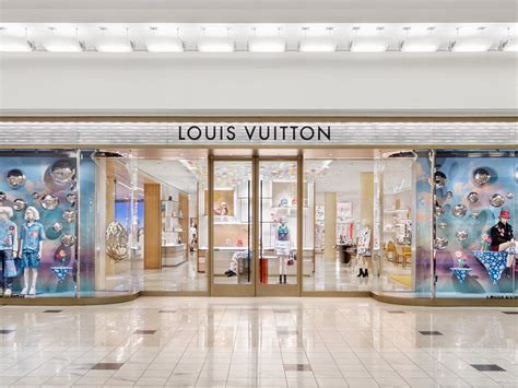 louis vuitton lenox square mall.